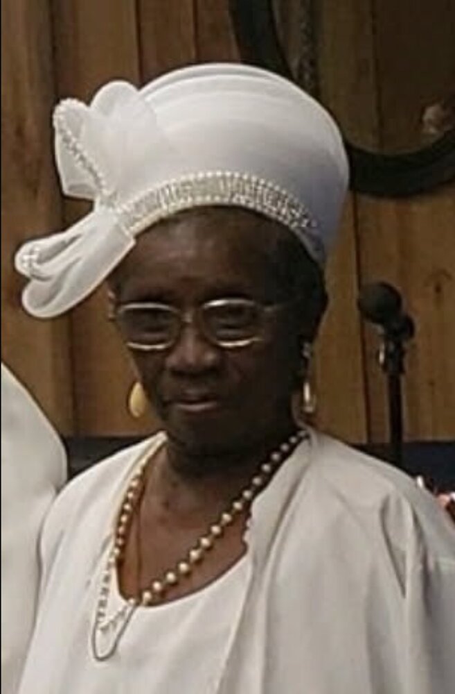 Pearlie Lawrence